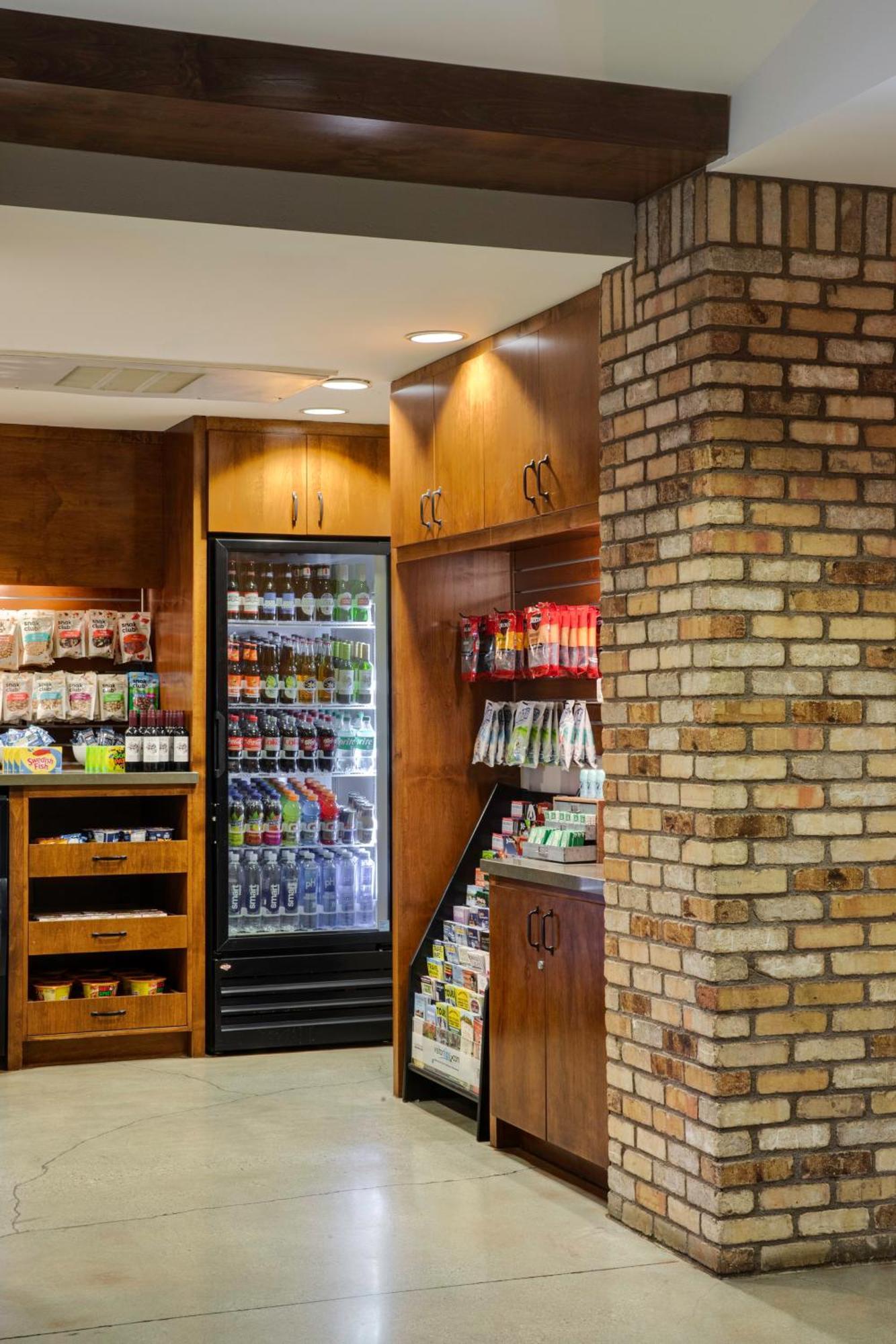 Hotel Ayres - Ontario