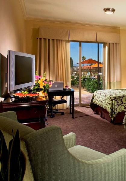 Ayres - Ontario Hotel 3*