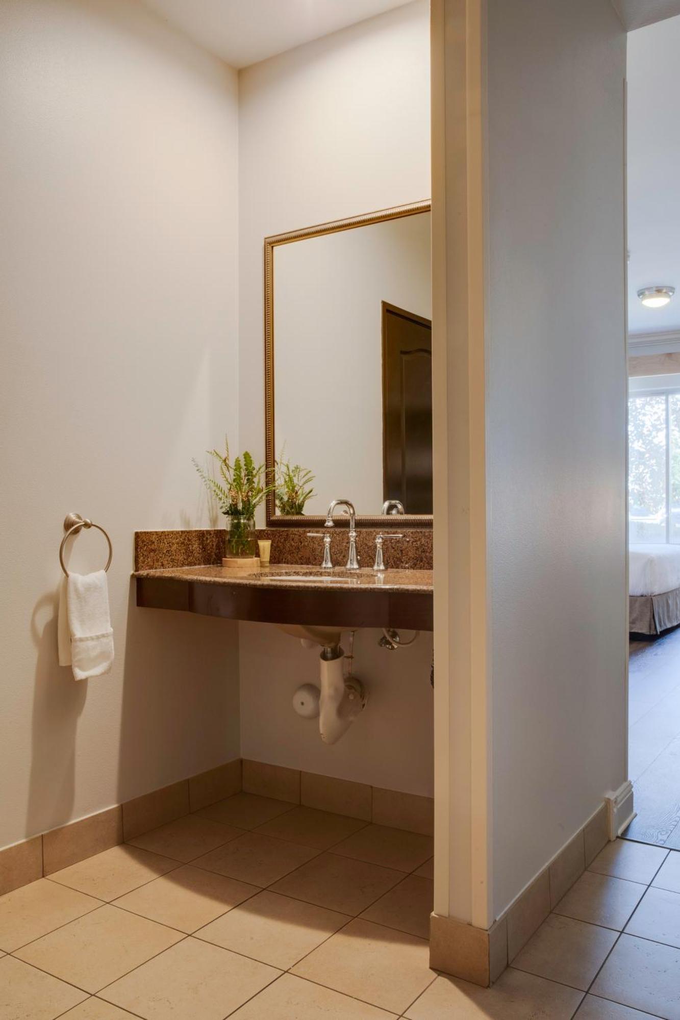 Ayres Hotel 3*