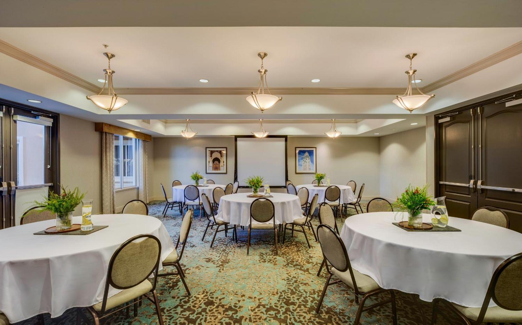 Hotel Ayres Chino Hills